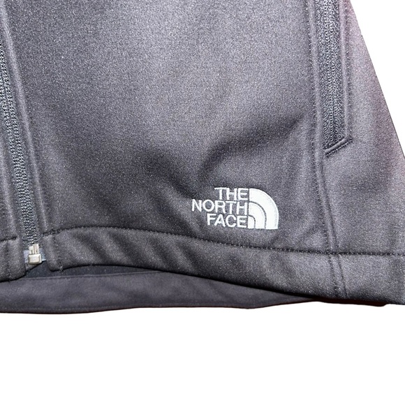 North Face ladies Sz S Ridgeline SS Vest TNF Black Windwall Logo NWT soft shell - Picture 2 of 6